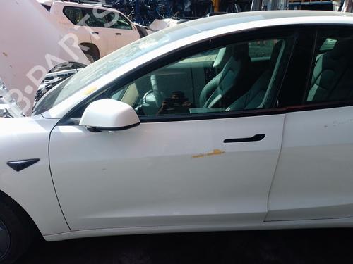 Used Left front door Left front door TESLA MODEL 3 (5YJ3) EV (283 hp) 34235669 34235669