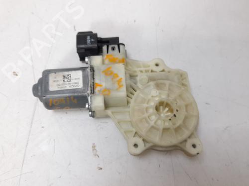 Used Right rear window motor FORD FOCUS III 1.6 TDCi (115 hp) 15653304