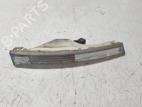 Clignoteur rechts VW PASSAT B6 Variant (3C5) 2.0 TDI 16V (140 hp) 32745077