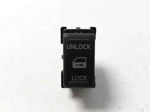 Used Switch NISSAN NAVARA NP300 Platform/Chassis (D40) [2008-2025]  6141147