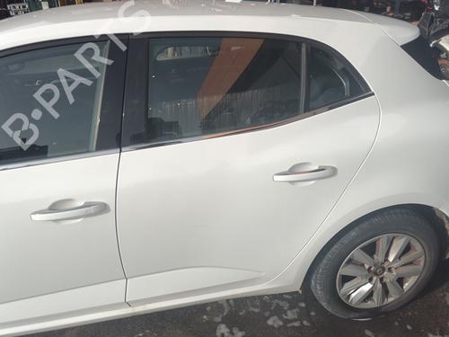 Dør venstre bak RENAULT MEGANE IV Hatchback (B9A/M/N_) 1.5 dCi 110 (B9A3) (110 hp) 28729888