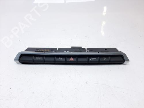 Bouton de warning AUDI Q2 (GAB, GAG) [2016-2025]  25287033