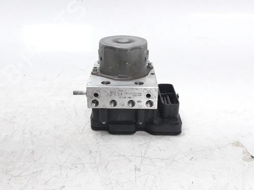 Used ABS pump NISSAN X-TRAIL III (T32_, T32R, T32RR) [2013-2025]  8662649