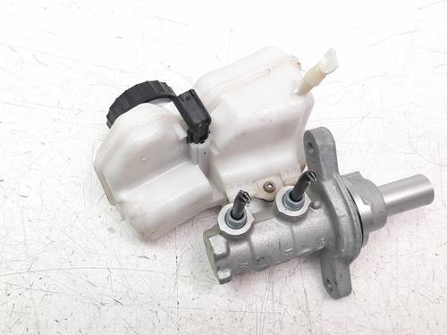 Used Brake master cylinder BMW 2 Active Tourer (F45) 216 d (116 hp) 13815260