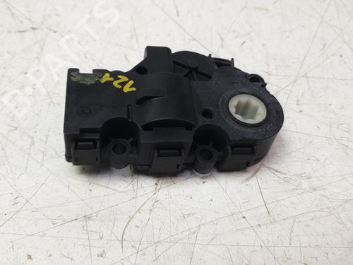 Used Heater blower motor Heater blower motor BMW 3 (F30, F80) 330 e (252 hp) 33977530 33977530