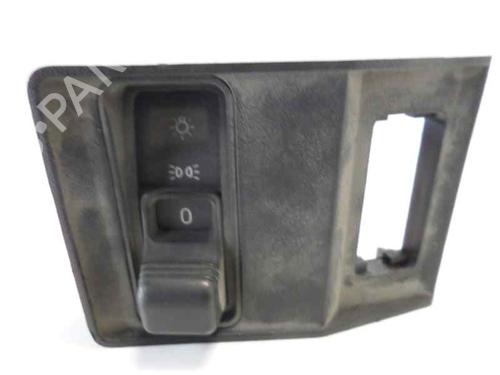 Used Headlight switch BMW 5 (E34) 520 i 24V (150 hp) 1322683