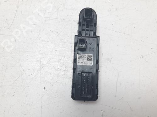Left front window switch PEUGEOT 208 II (UB_, UP_, UW_, UJ_) 1.2 PureTech 100 | BP28378330I27