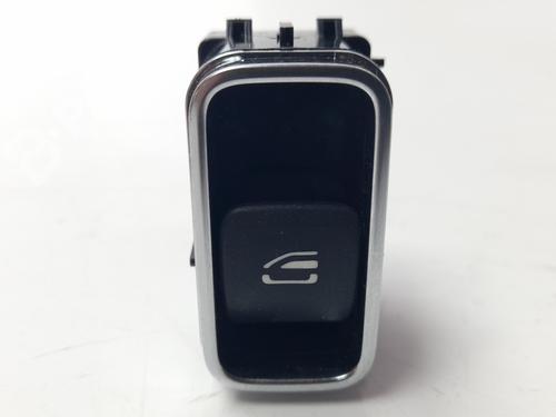 Used Left rear window switch Left rear window switch MERCEDES-BENZ CLA Shooting Brake (X118) [2019-2026] 7515988 7515988
