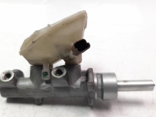 Used Brake master cylinder CITROËN C4 I (LC_) 1.6 HDi (90 hp) 13400972