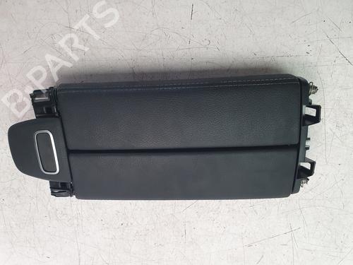 Used Armrest / Center console Armrest / Center console MERCEDES-BENZ A-CLASS (W177) A 200 d (177.012) (150 hp) 22924433 22924433