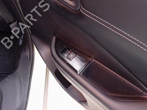 Used Right rear window switch NISSAN QASHQAI III (J12) 1.3 DIG-T (140 hp) 31880840