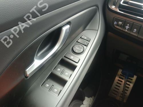 Used Left front window switch Left front window switch 37636281 37636281