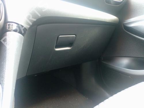 Handskerum Handskerum TOYOTA YARIS (_P21_, _PA1_, _PH1_) 1.5 Hybrid (MXPH10, MXPH11) (116 hp) 33832146 33832146