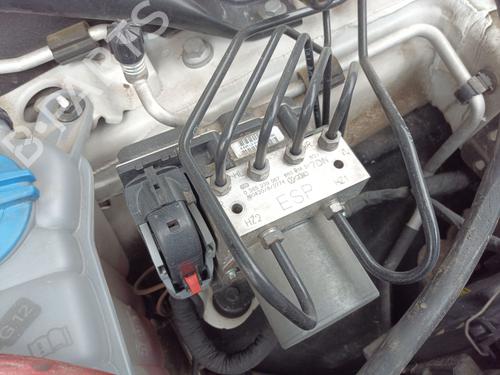 Used ABS pump AUDI Q5 (8RB) 2.0 TDI quattro (190 hp) 25850390