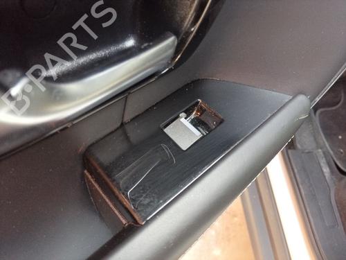 Used Left rear window switch LAND ROVER RANGE ROVER EVOQUE (L538) 2.0 D 4x4 (150 hp) 26733082