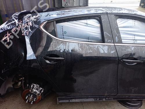 Used Right rear door MAZDA 3 Hatchback (BP) 2.0 SKYACTIV-G M Hybrid (122 hp) 32217592