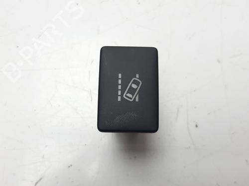 Used Switch TOYOTA YARIS (_P13_) 1.5 (NSP131_) (112 hp) 8055017