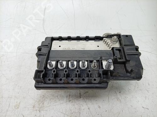 Used Fuse box Fuse box 37691196 37691196