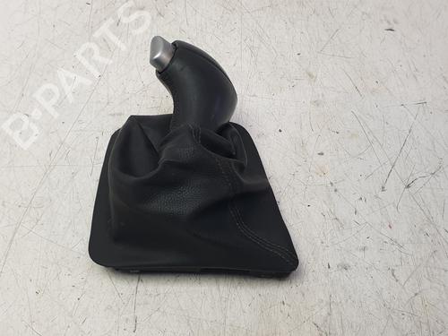 Used Gear lever Gear lever RENAULT KANGOO Express (FW0/1_) Z.E. (FW0Z, FW1Z) (60 hp) 33045641 33045641