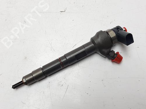 Used Injector VW GOLF VII (5G1, BQ1, BE1, BE2) 2.0 TDI (150 hp) 8103557