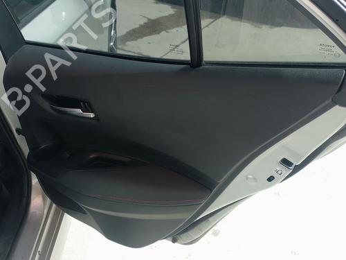 Used Rear right window mechanism Rear right window mechanism TOYOTA COROLLA Hatchback (_E21_, _EA1_, _EH1_) 2.0 Hybrid (MZEH12) (180 hp) 39613549 39613549