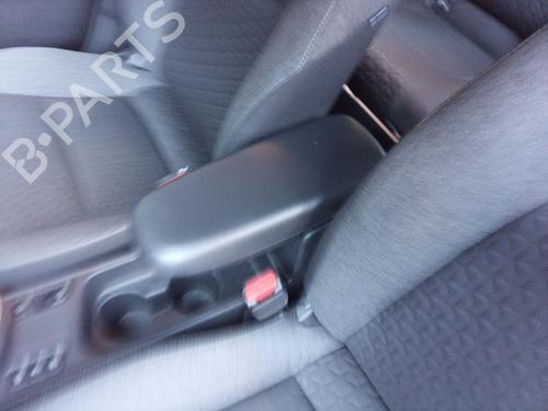 Used Armrest / Center console TOYOTA YARIS CROSS (MXP_) 1.5 Hybrid (MXPJ10) (116 hp) 25287061