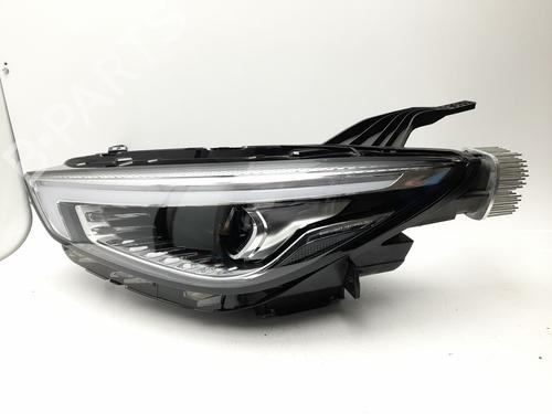 Used Left headlight Left headlight MG MG ZS SUV (AZS1) 1.5 VTi (114 hp) 33832220 33832220