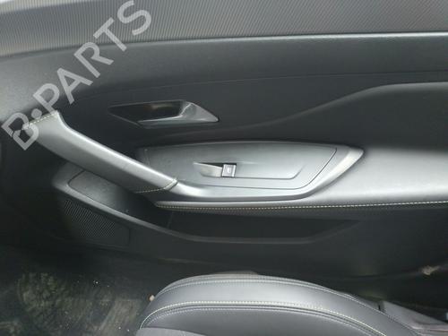 Used Right front window switch Right front window switch PEUGEOT 408 II (FP_, F3_, FM_) PureTech 130 (FPHNST) (131 hp) 33268639 33268639