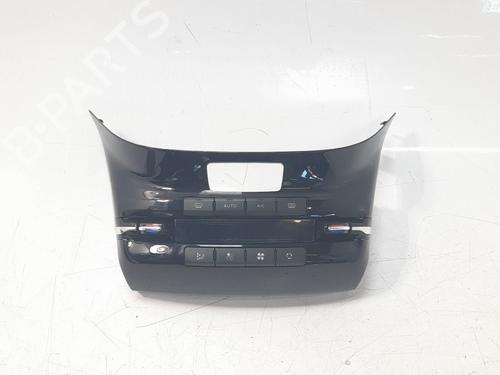Used Climate control PEUGEOT 2008 I (CU_) 1.2 THP 110 / PureTech 110 (110 hp) 29022563