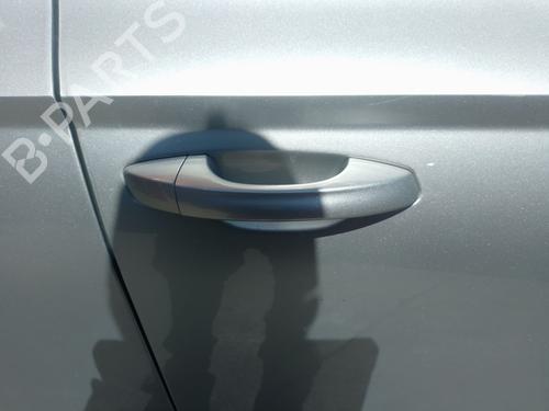 Used Front right exterior door handle Front right exterior door handle 39435931 39435931