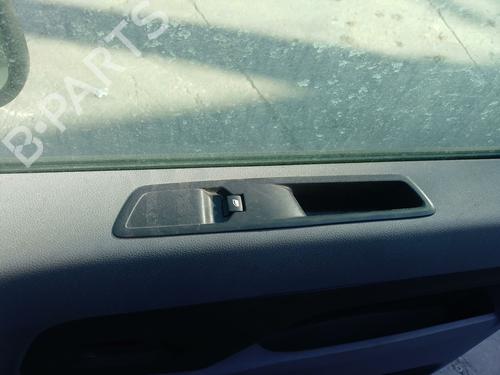 Right front window switch PEUGEOT EXPERT Bus (V_) 1.6 BlueHDi 115 | BP32669356I26