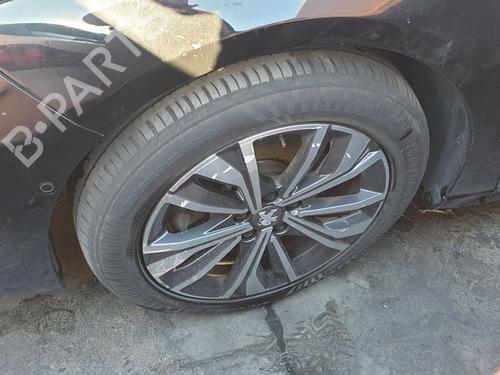 Used Left front driveshaft PEUGEOT 508 II (FB_, FH_, F3_) [2018-2025]  22546977