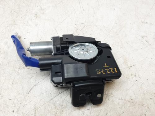 Serrure hayon TOYOTA RAV 4 V (_A5_, _H5_) 2.5 Hybrid AWD (AXAH54) (178 hp) 29460582