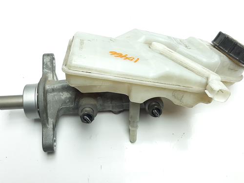 Used Brake master cylinder VOLVO V40 Hatchback (525) D2 (114 hp) 8658585