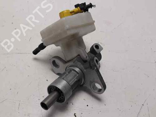 Used Brake master cylinder OPEL ZAFIRA TOURER C (P12) 2.0 CDTi (75) (160 hp) 4663095