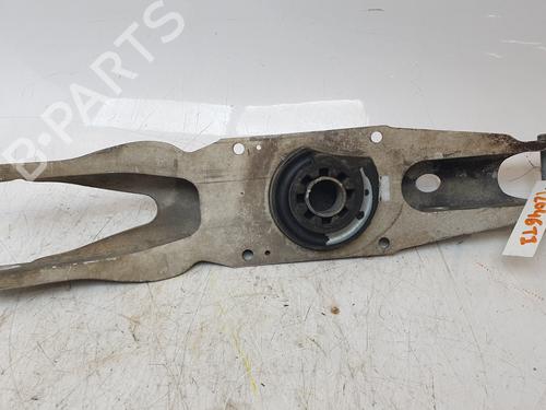 Used Left rear suspension arm MERCEDES-BENZ GLA-CLASS (X156) [2013-2022]  29029724