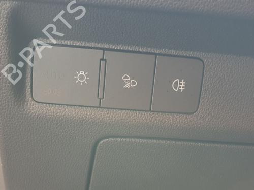 Used Headlight switch SKODA ENYAQ iV Coupe (5AC) 80 (204 hp) 21807864