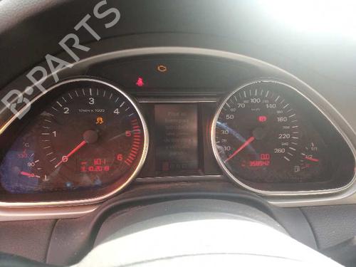 Høyre bak invendig håndtak AUDI Q7 (4LB) 3.0 TDI quattro | BP8501619I16 