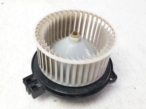 Heater blower motor MAZDA CX-3 (DK) 2.0 SKYACTIV-G | BP25292831M62 - Image 3