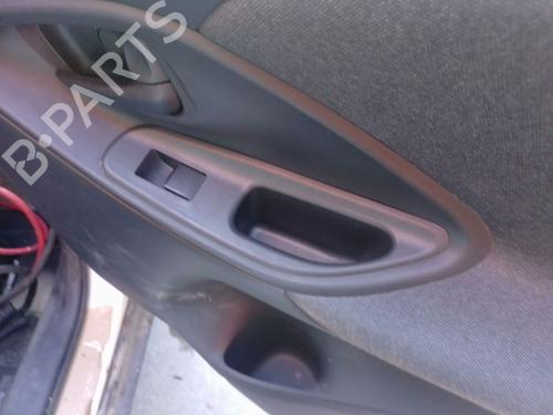 Used Right rear window switch Right rear window switch 38482950 38482950