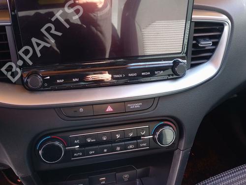 Used Warning switch KIA XCEED (CD) 1.0 T-GDI (120 hp) 30900745