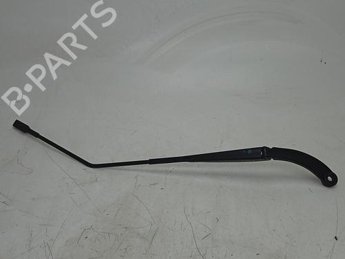 front-windshield-wiper-arm-renault-captur-i-j5_-h5_-2013-37661970 main image