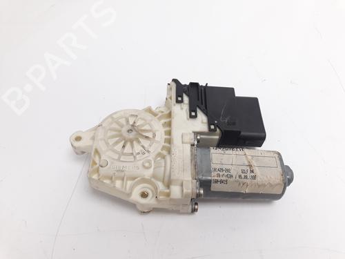 Used Left rear window motor VW GOLF IV (1J1) 1.9 TDI (90 hp) 8124183