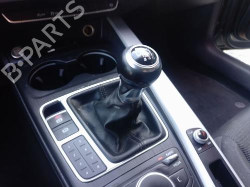 Used Shift knob Shift knob AUDI A4 B9 Avant (8W5, 8WD) 2.0 TDI (150 hp) 33843978 33843978