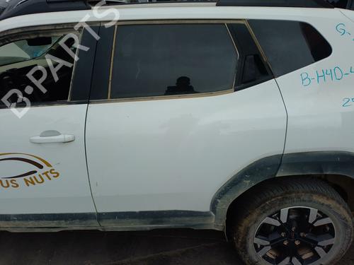 Used Left rear door Left rear door DACIA DUSTER (HM_) 1.0 TCe 100 4x4 (HMMT) (101 hp) 33274858 33274858