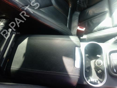 Used Armrest / Center console Armrest / Center console 38772678 38772678