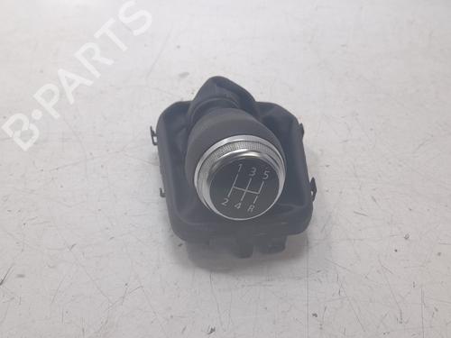 Used Shift knob Shift knob RENAULT CLIO V (B7_) 1.0 LPG (B7MT) (101 hp) 32988957 32988957