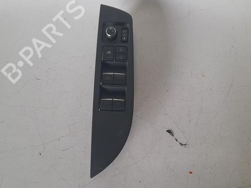 Used Left front window switch TOYOTA COROLLA Hatchback (_E21_, _EA1_, _EH1_) 1.8 Hybrid (ZWE211) (98 hp) 26682982
