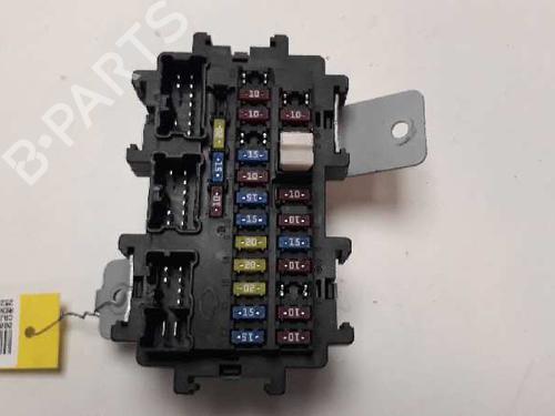 Fuse box RENAULT KOLEOS I (HY_) 2.0 dCi 4x4 (HY0K) (150 hp) 2675499