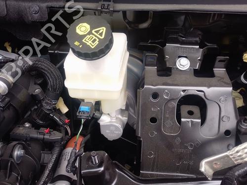 brake-master-cylinder-renault-austral-2022-39809328 main image